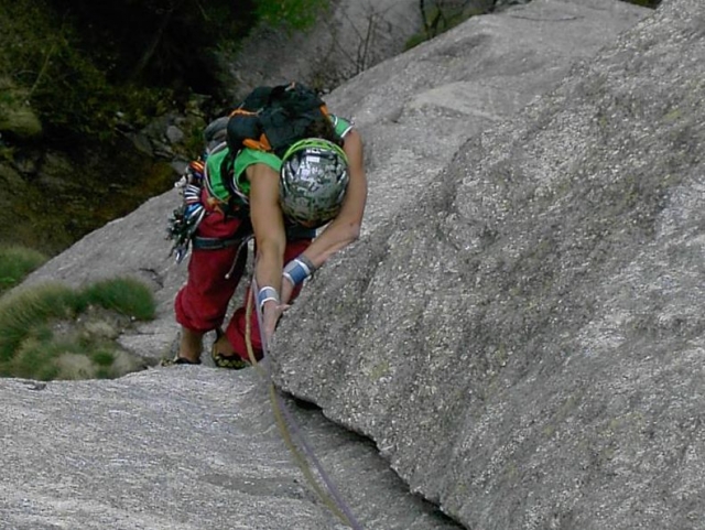  escalando en roca o hielo 